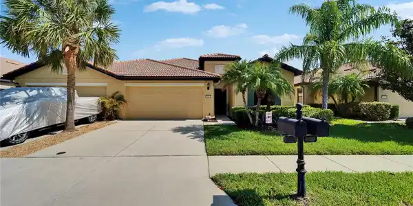 5646 SUNSET FALLS DRIVE