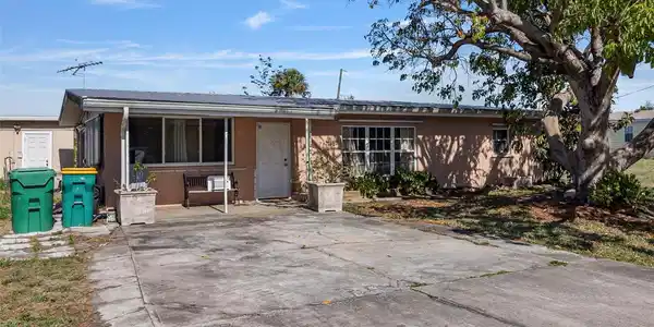 5392 MAZE DRIVE