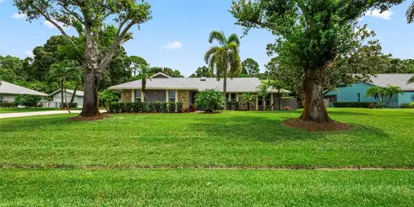 2425 SE DELANO ROAD