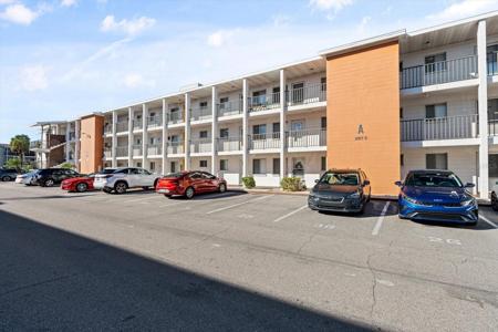 5902 GARDEN LANE