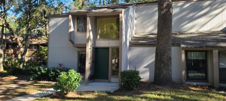 6 MID OAKS CIRCLE
