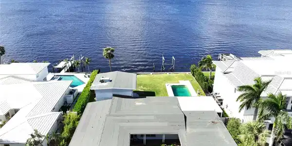 560 RIVIERA DRIVE