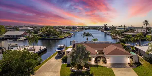 3298 GULFVIEW DRIVE