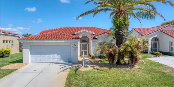 8376 CREEKVIEW LANE