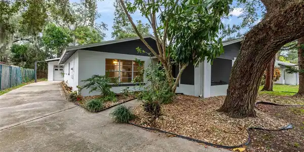 210 SANDY LANE