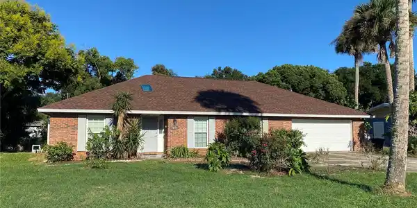 1605 LIVE OAK STREET