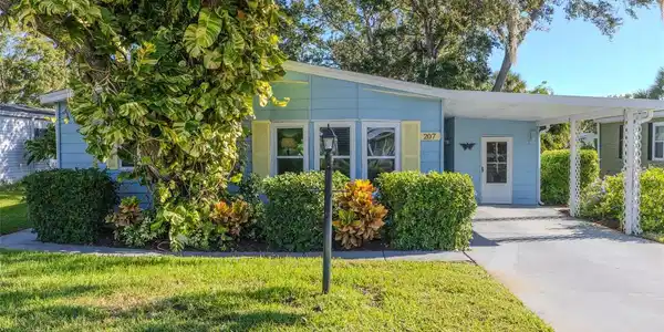207 SCHOONER AVENUE