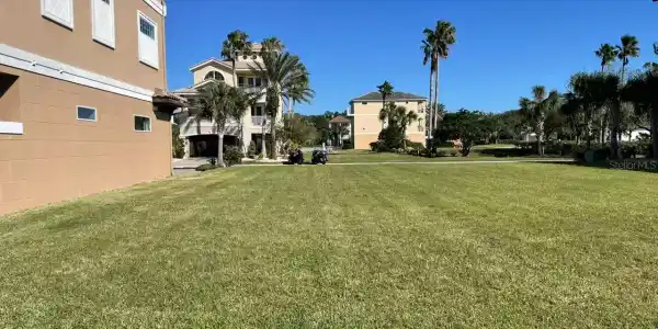 298 YACHT HARBOR DRIVE