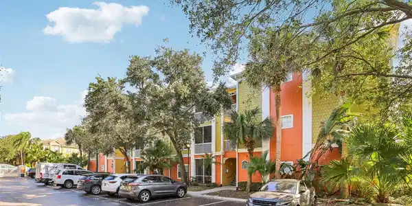 4207 S DALE MABRY HIGHWAY