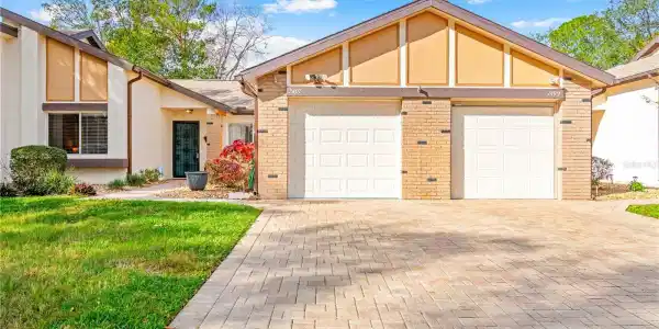 7497 HEATHER WALK DRIVE