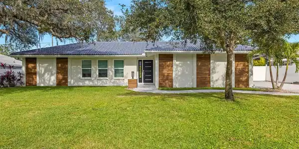 14423 BAY HILLS DRIVE
