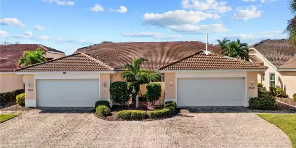3743 ALBACETE CIRCLE