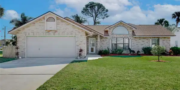 302 PINE BREEZE DRIVE