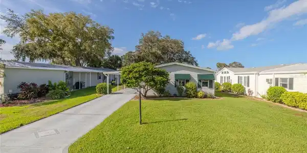 705 CHARTER LANE