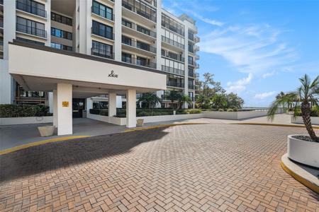 6 BELLEVIEW BOULEVARD