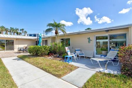 5830 MIDNIGHT PASS ROAD
