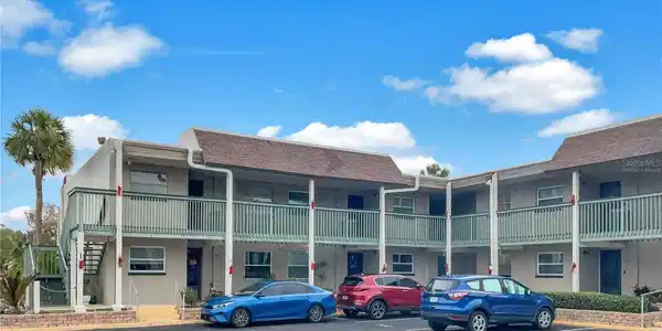 1028 APOLLO BEACH BOULEVARD