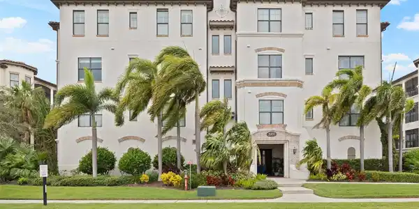 5707 YEATS MANOR DRIVE
