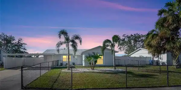 412 FLAMINGO DRIVE