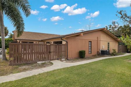 17285 TIMBER OAK LANE