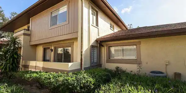 2913 LICHEN LANE