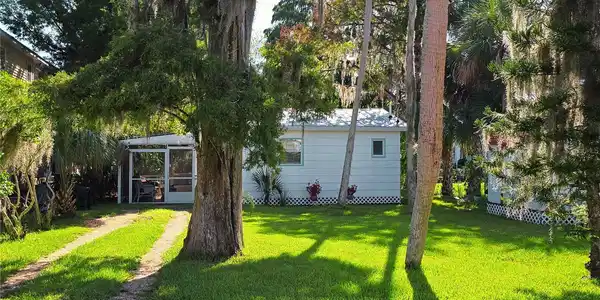 7316 TROPICAL DRIVE