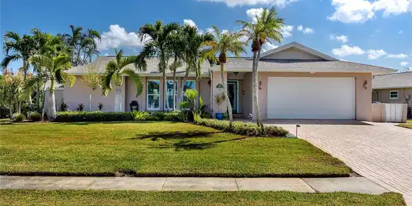 6911 GREENBRIER DRIVE