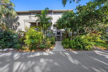 1485 LANDINGS LAKE DRIVE