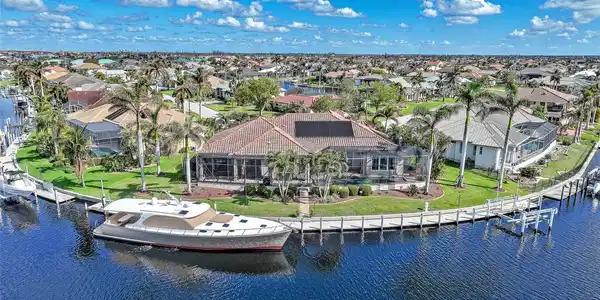 1664 CASEY KEY DRIVE