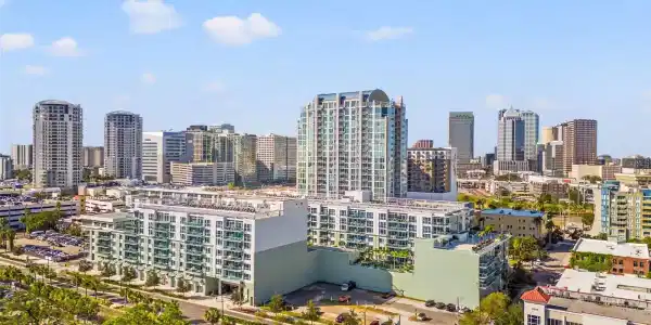 912 CHANNELSIDE DRIVE