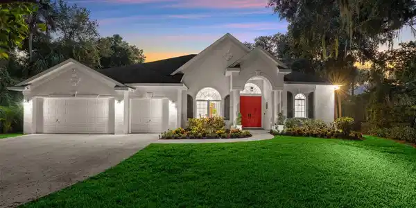 126 HERNANDEZ AVENUE