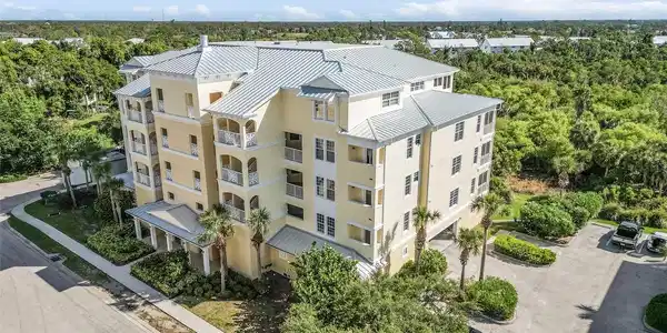 8541 AMBERJACK CIRCLE