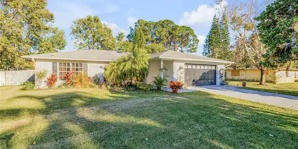 1603 WILLOW OAK DRIVE