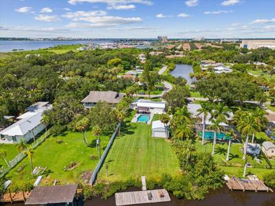352 HIGHLAND SHORES DRIVE