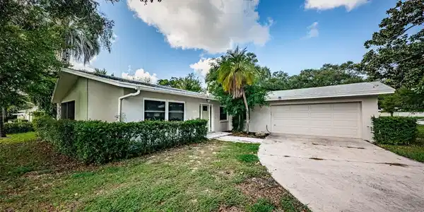 1001 CHINABERRY ROAD
