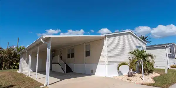 6 WINDMILL BOULEVARD