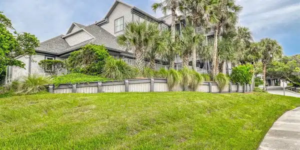110 OCEAN HOLLOW LANE