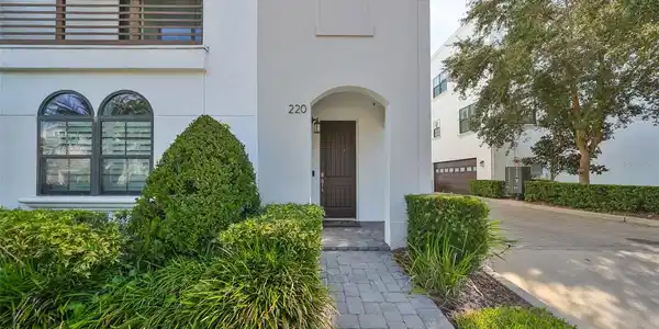 220 S AUDUBON AVENUE