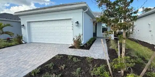 10458 ABACO FALLS DRIVE