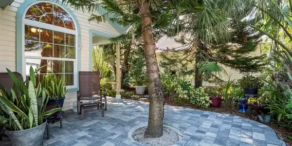 27 ANDOVER DRIVE