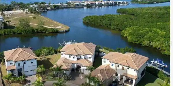 1120 SEAGRAPE DRIVE