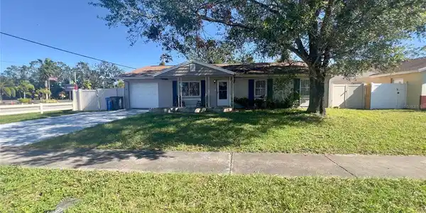 6425 ROSEWOOD DRIVE