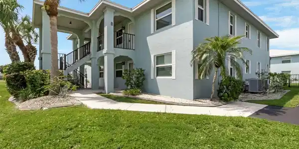 449 ROYAL POINCIANA