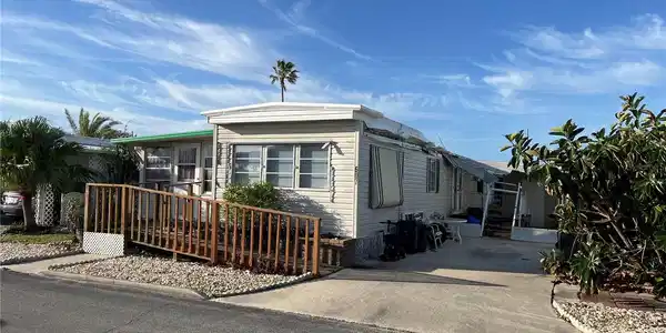 607 LOCARNO DRIVE