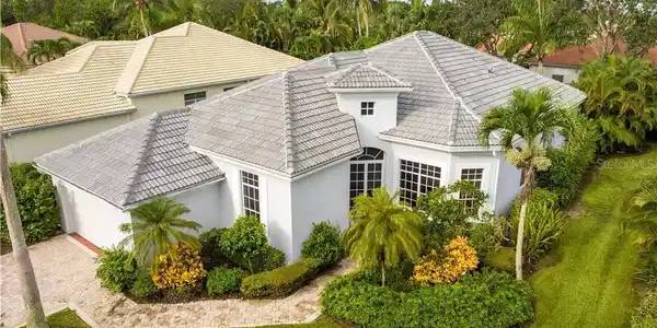869 ISLAND CLUB SQUARE