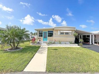 16 ENCHANTING BOULEVARD
