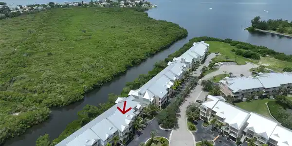 3226 MANGROVE POINT DRIVE