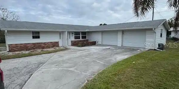 475 PALM CREEK DRIVE
