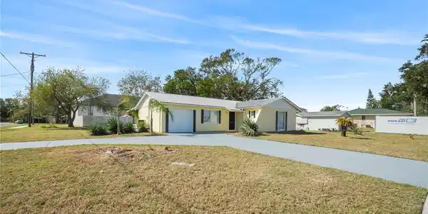 502 FLAMINGO DRIVE