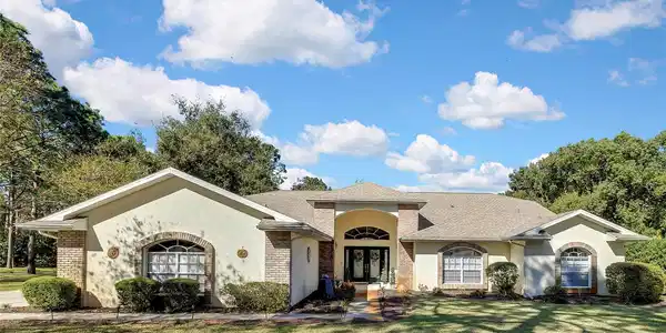 7385 ROYAL OAK DRIVE